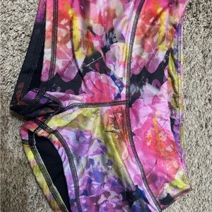 FLEO multicolor shorts